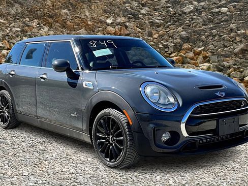 Used 2017 MINI Cooper Clubman S image 9