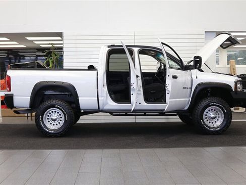 Used 2004 Dodge Ram 2500 Truck SLT AWD/4WD image 11