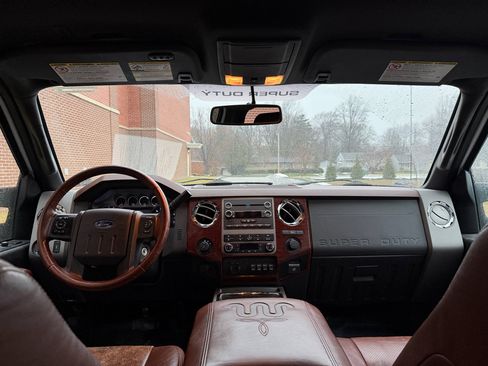 Used 2012 Ford F350 King Ranch w/ King Ranch w/Chrome Pkg image 17