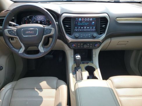 Used 2018 GMC Acadia Denali w/ Technology Package FWD image 28