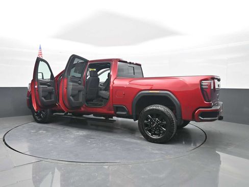 Used 2025 GMC Sierra 2500 AT4 w/ AT4 Premium Plus Package AWD/4WD image 48