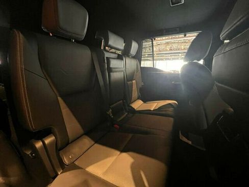 Used 2024 Lexus GX 550 w/ Accessory Package (31) image 30