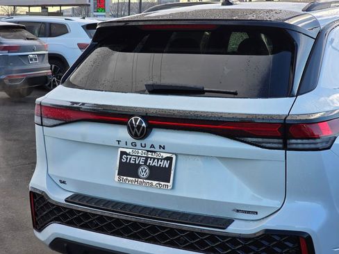 New 2026 Volkswagen Tiguan SE R-Line AWD/4WD image 13
