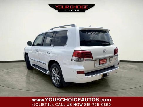 Used 2013 Lexus LX 570 4WD w/ Luxury Pkg image 4