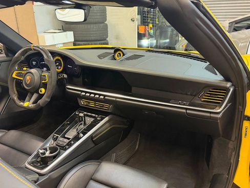 Used 2022 Porsche 911 Cabriolet AWD/4WD image 25
