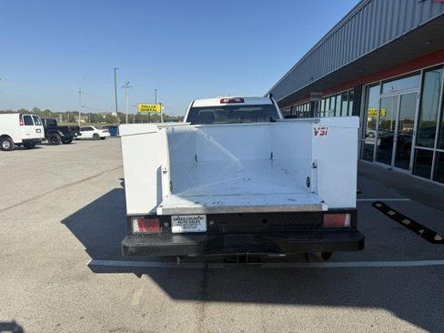 Used 2022 Chevrolet Silverado 3500 W/T w/ WT Fleet Convenience Package image 3