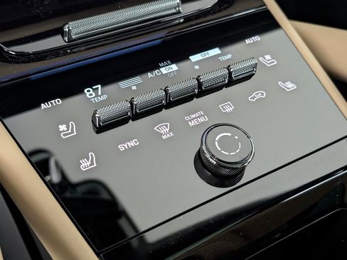 New 2026 Porsche Cayenne Coupe AWD/4WD image 35