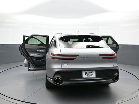 Used 2023 Genesis GV70 2.5T w/ Sport Prestige Package image 47