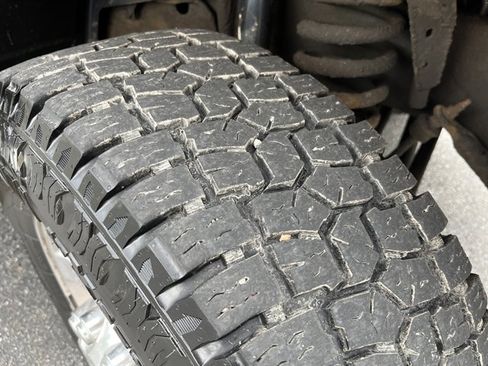 Used 2016 RAM 3500 Tradesman w/ Chrome Appearance Group image 4