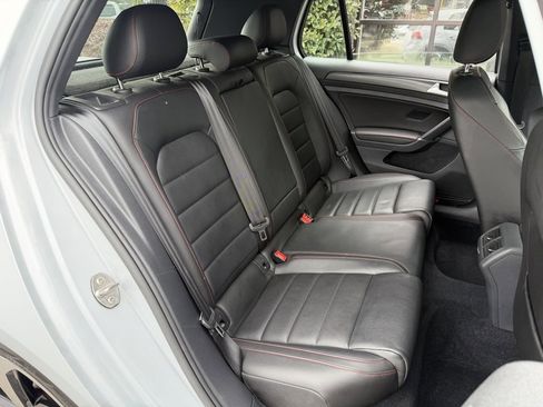 Used 2018 Volkswagen GTI SE w/ SE Leather Package image 38