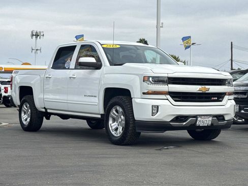 Used 2018 Chevrolet Silverado 1500 LT w/ All Star Edition AWD/4WD image 3
