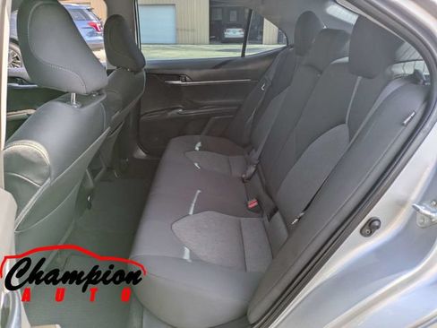 Used 2021 Toyota Camry LE FWD image 16
