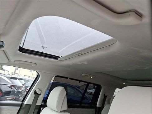 Certified 2025 Hyundai Santa Fe Calligraphy image 12