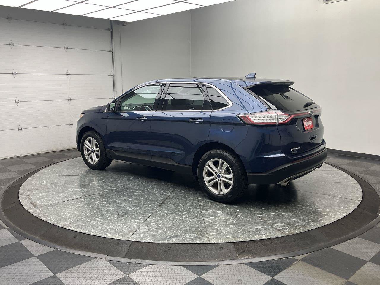 Used 2017 Ford Edge SEL w/ Equipment Group 201A AWD/4WD image 2