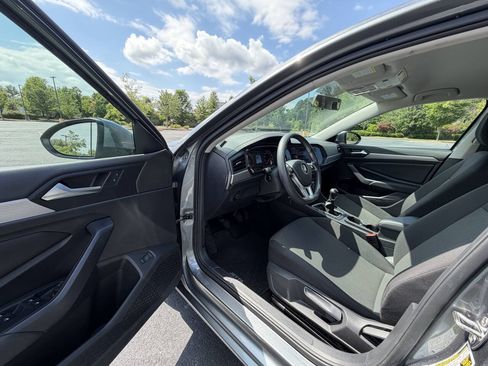 Used 2019 Volkswagen Jetta S w/ Driver Assistance Package FWD image 12