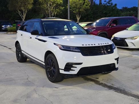 Used 2025 Land Rover Range Rover Velar Dynamic SE AWD/4WD image 3
