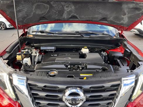 Used 2019 Nissan Pathfinder SL image 40