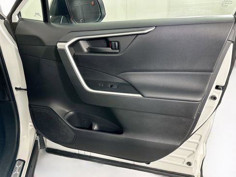 Used 2023 Toyota RAV4 LE image 29