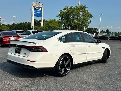 Used 2023 Honda Accord Sport image 25