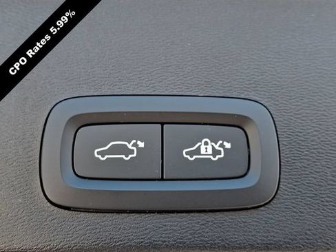 Certified 2023 Volvo XC40 B5 Ultimate w/ Climate Package AWD/4WD image 33