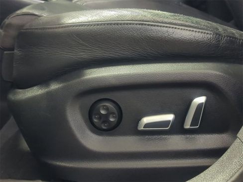 Used 2018 Audi Q3 2.0T Premium w/ Convenience Package image 14