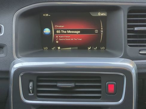 Used 2016 Volvo S60 T5 Premier image 18