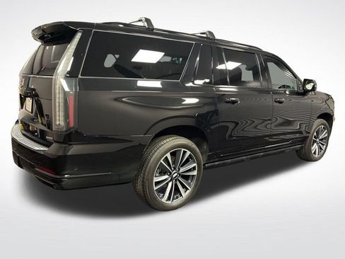Certified 2025 Cadillac Escalade ESV Sport AWD/4WD image 10