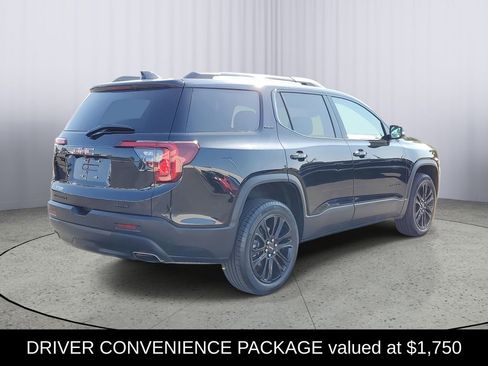 Used 2023 GMC Acadia SLE w/ Driver Convenience Package image 3