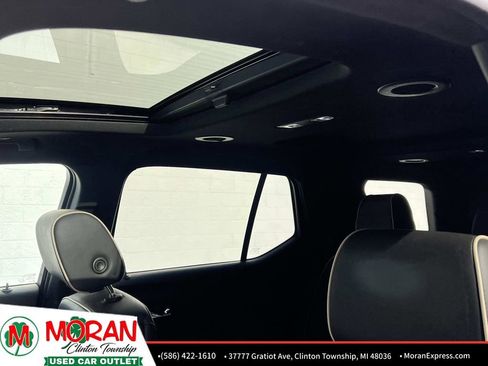 Used 2023 Chevrolet Traverse Premier w/ Redline Edition image 19