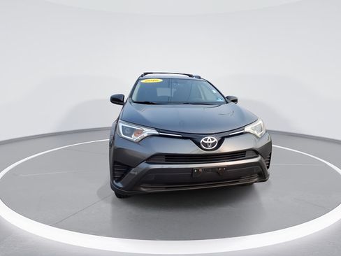 Used 2016 Toyota RAV4 LE FWD image 3