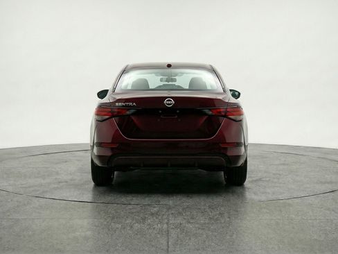 Used 2025 Nissan Sentra SV image 7