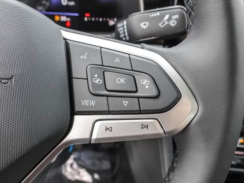New 2026 Volkswagen Jetta SE FWD image 29
