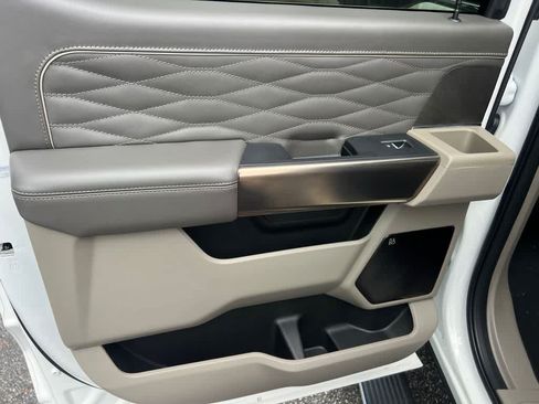 New 2026 Ford F350 Platinum w/ Platinum Plus Package AWD/4WD image 16