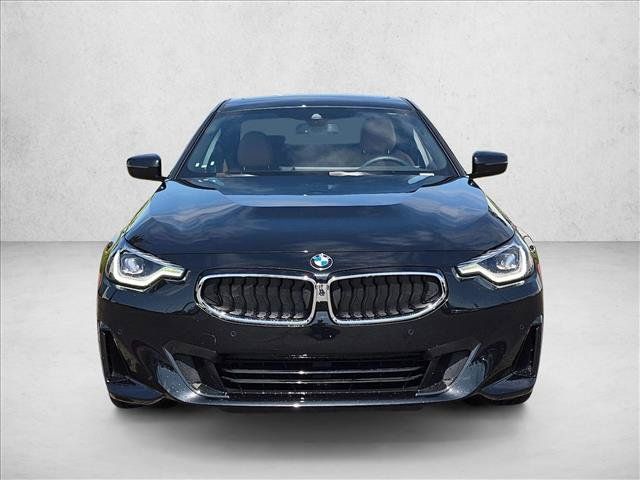 Used 2024 BMW 230i Coupe w/ Premium Package RWD image 2