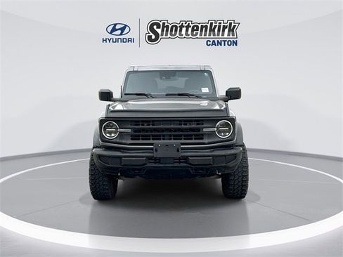 Used 2022 Ford Bronco 4-Door image 3