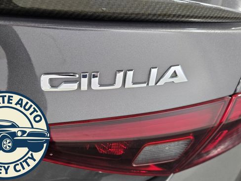 Used 2022 Alfa Romeo Giulia Ti image 28