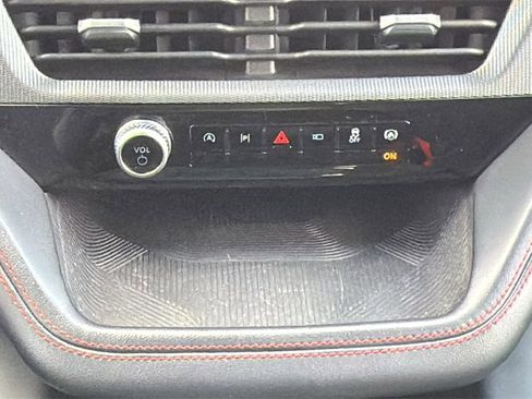 Used 2025 Ford Explorer ST-Line image 24