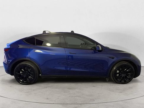Used 2023 Tesla Model Y Long Range AWD/4WD image 4