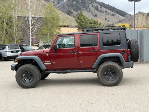 Used 2010 Jeep Wrangler Unlimited Sport image 14
