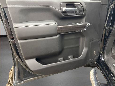 Used 2020 Chevrolet Silverado 2500 LTZ w/ LTZ Plus Package image 23