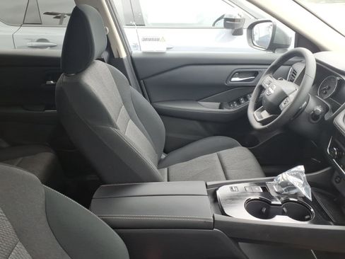 New 2026 Nissan Rogue SV FWD image 6