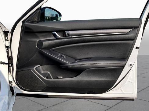 Used 2022 Honda Accord Sport image 23