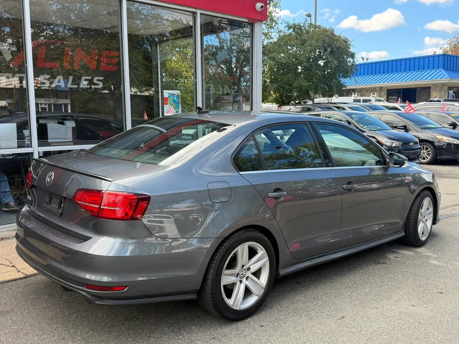 Used 2017 Volkswagen Jetta GLI FWD image 6