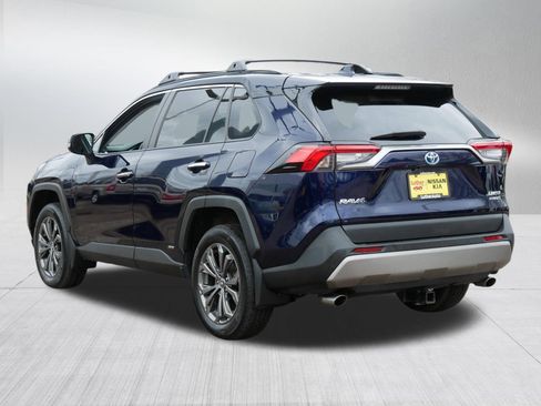 Used 2022 Toyota RAV4 Limited image 5