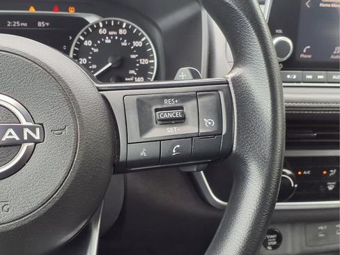 Used 2024 Nissan Rogue S AWD/4WD image 20
