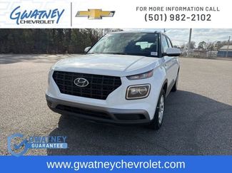 Used 2021 Hyundai Venue SE video 2