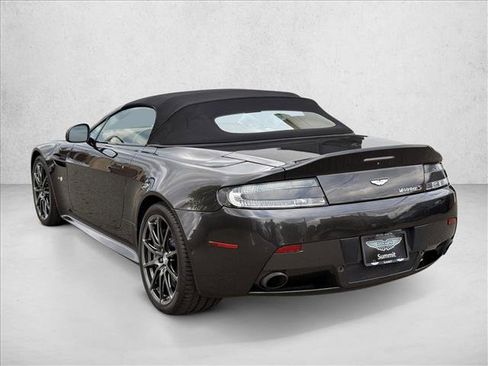 Used 2017 Aston Martin V12 Vantage S RWD image 11