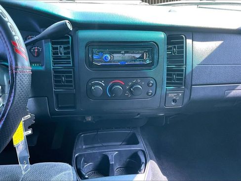 Used 2001 Dodge Dakota 2WD Club Cab image 7