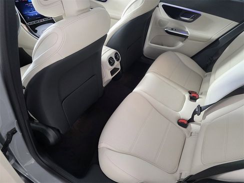 New 2026 Mercedes-Benz GLC 300 image 12