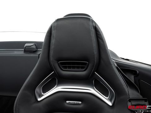 Used 2021 Mercedes-Benz AMG GT Roadster image 40